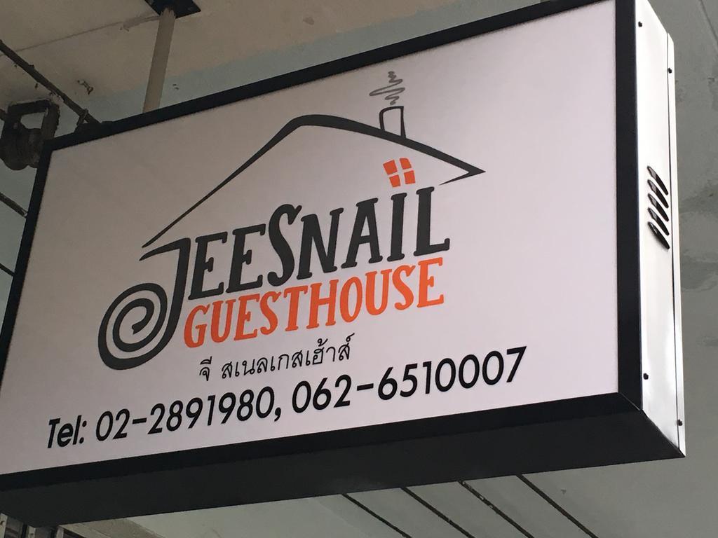 Jeesnail Guesthouse Bangkok Exterior photo