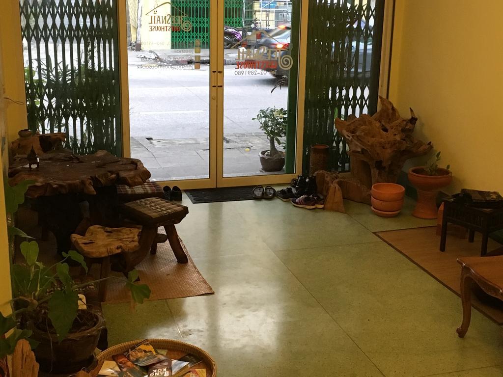 Jeesnail Guesthouse Bangkok Exterior photo